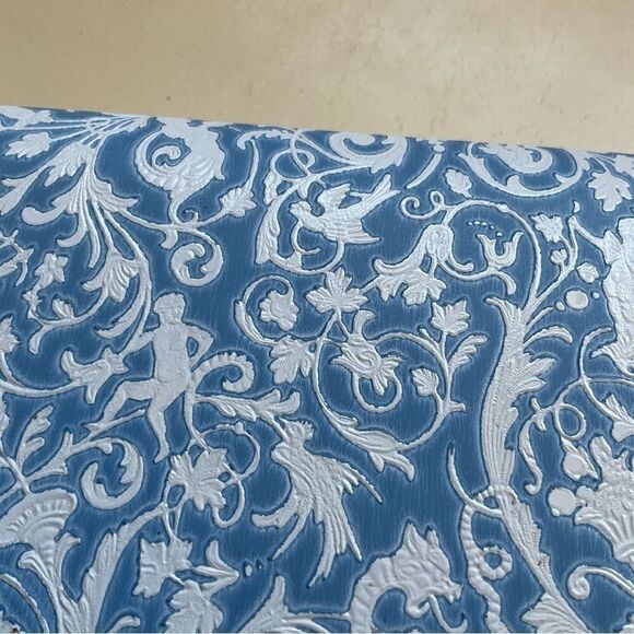 Vintage Mele Blue and White Floral Design Hard Cover Jewelry Case - Picture 3 of 12